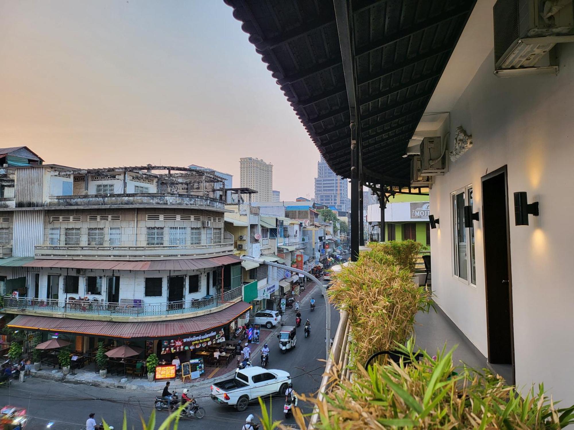 Sun Chakra Boutique Hotel Phnom Penh Eksteriør bilde